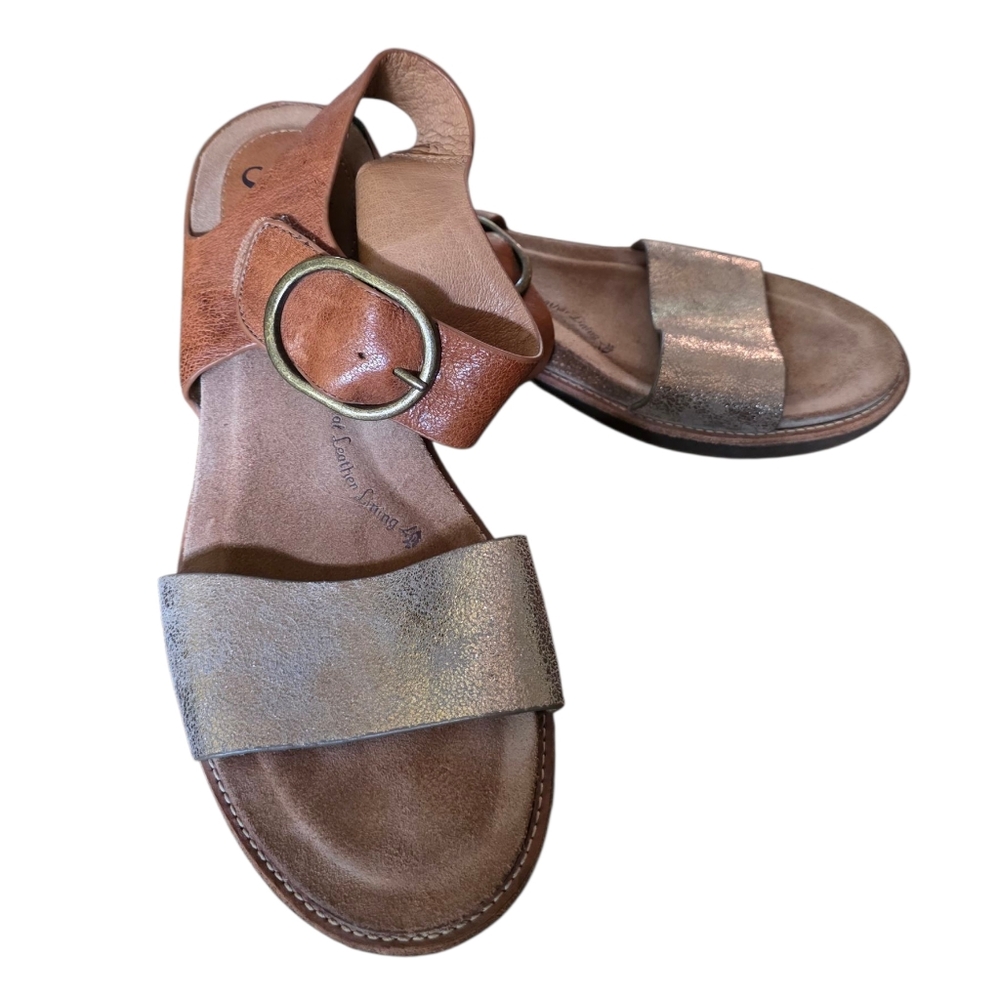 SOFFT Bali Leather Tan and gold travel walking sandals Size 9